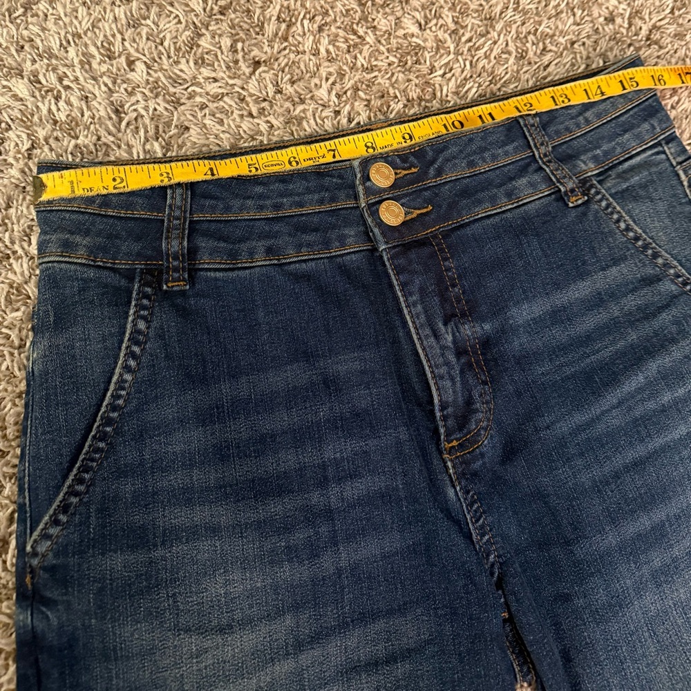 Kut from the Kloth Medium Blue Wide Leg Jeans - Picture 9 of 11